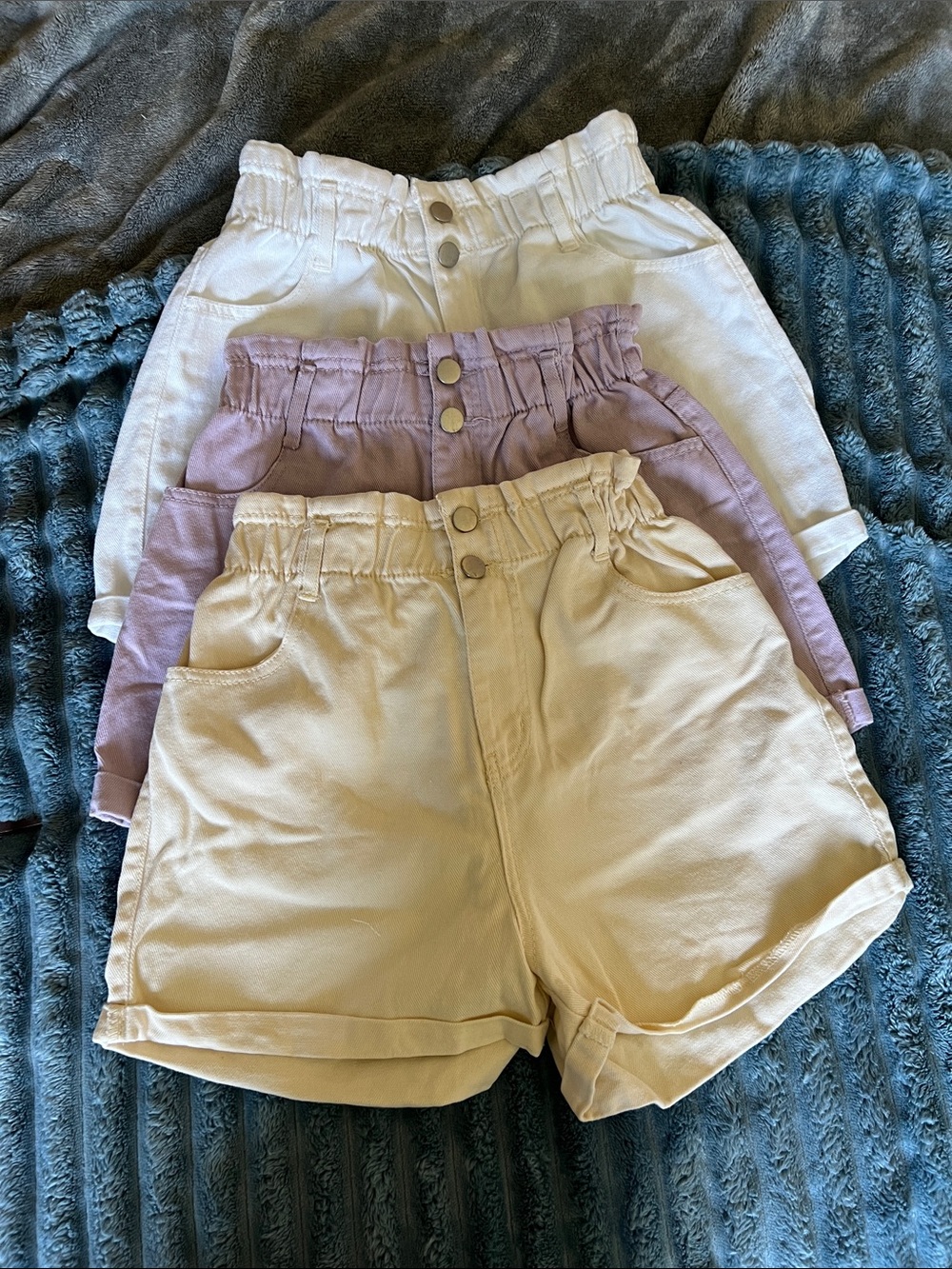 *LOT of THREE* Love Tree White,Purple,Butter High-Waist Elastic Waistband Shorts